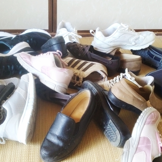 靴・スニーカー